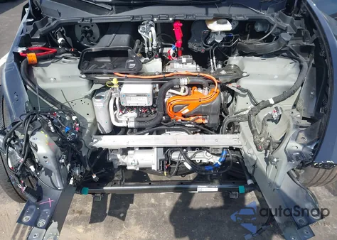 2025 Tesla Model Y Performance Dual Motor All-Wheel Drive from USA, damaged, VIN 7SAYGDEF8SA370135